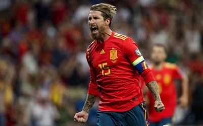 华体会独家-克鲁格这球顶得门将发呆